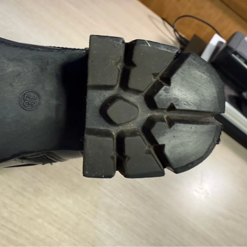 Women’s AllegraK Platform/Chunky Heel Boot Size 7 LIKE NEW!! - Picture 4 of 13